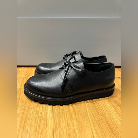 Giorgio Armani Dress Shoe - Black US9 - Picture 7 of 11